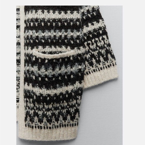 JACQUARD KNIT CARDIGAN M-L | ECRU/ BROWN
REF. 3920/104 - Picture 5 of 7